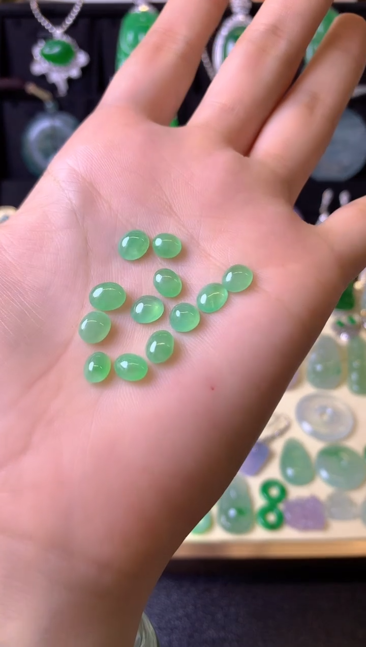 【闪购商品】定制翡翠未镶嵌裸玉（客户意向镶嵌）多样性发一个