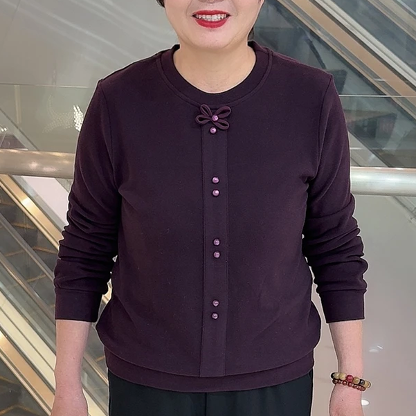 时尚风纯色圆领宽松型中老年女装保暖毛衫妈妈装加厚打底衫女