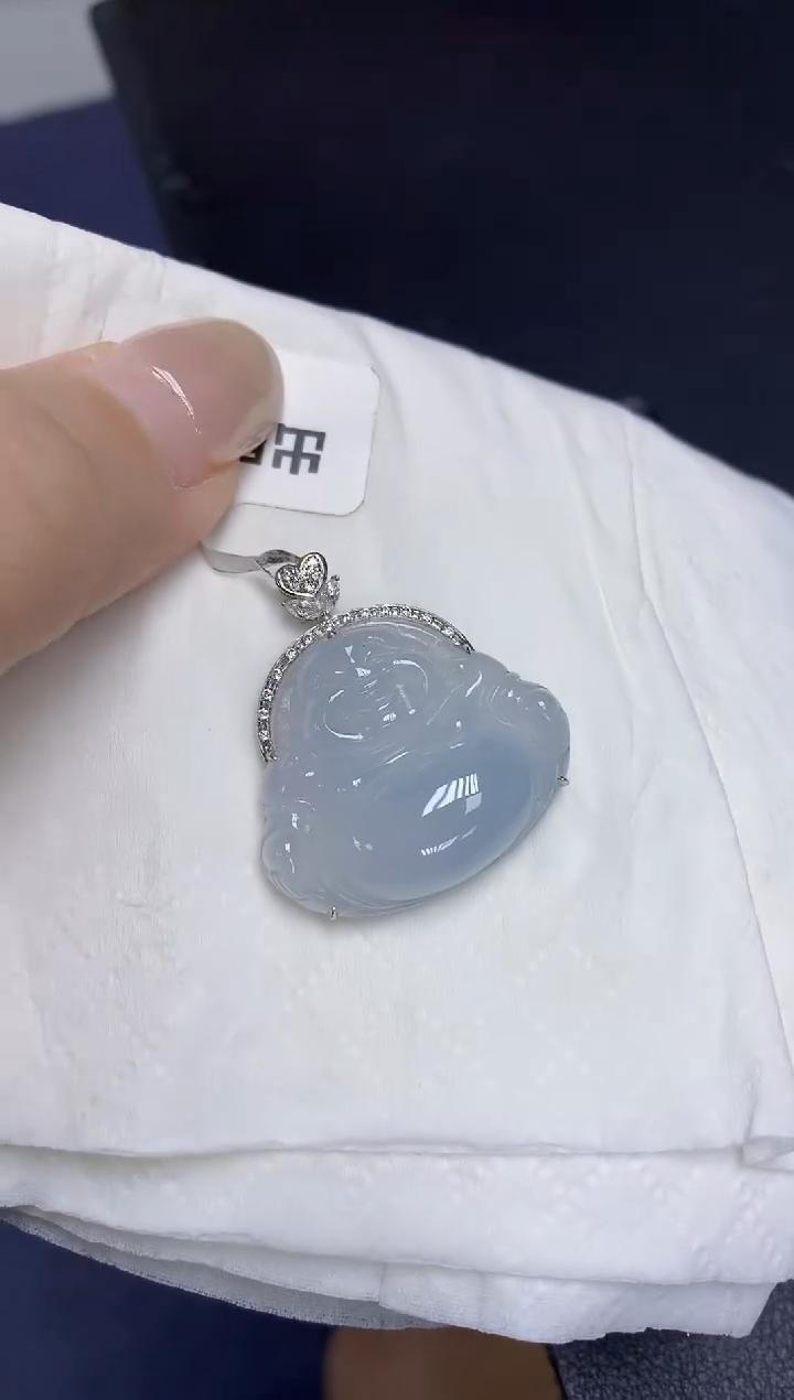 翡翠18K金镶嵌颈饰天然缅甸翡翠A货