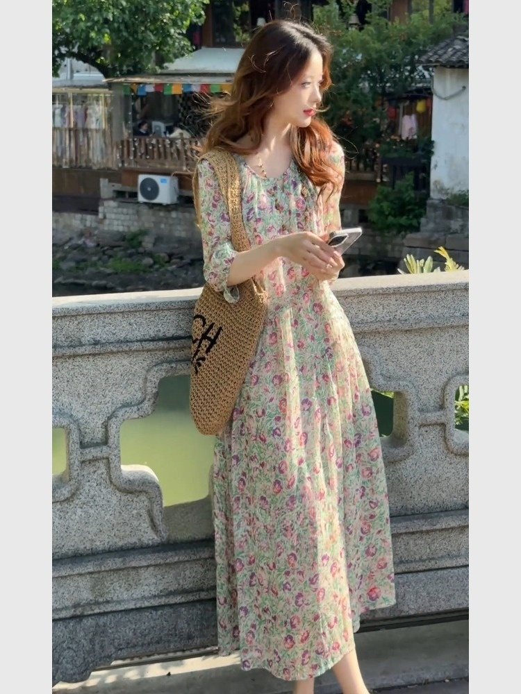 绿色碎花雪纺连衣裙夏季女装2025新款高级感法式茶歇高端轻奢裙子