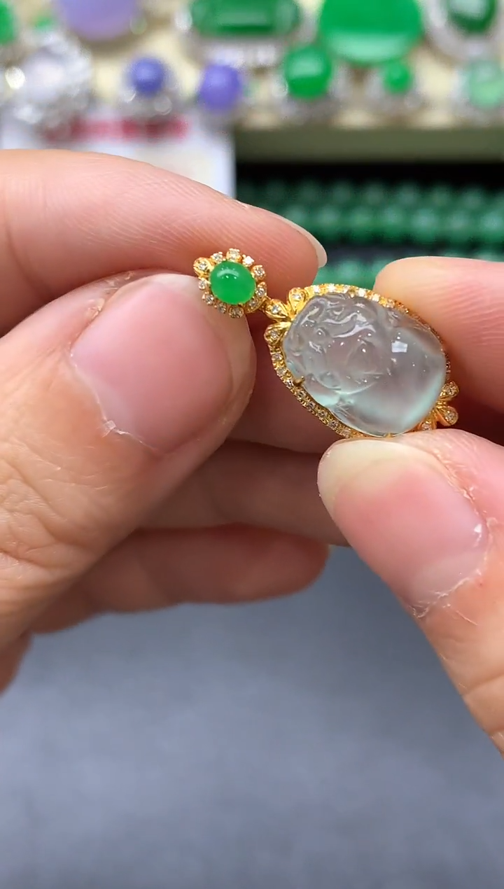 颈饰18K金镶嵌翡翠405-中国好珍宝