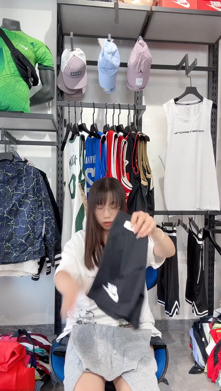 1215编码 瑕疵款以直播间过款为准 尺码