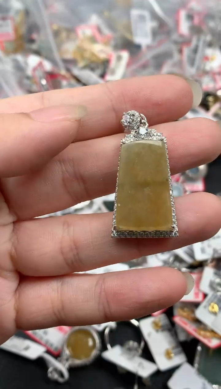 翡翠戒指银S925镶嵌天然A货缅甸翡翠
