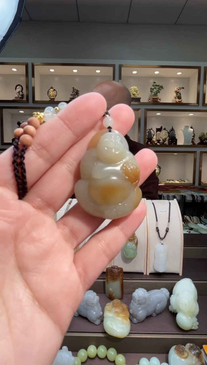 颈饰未镶嵌和田玉苏