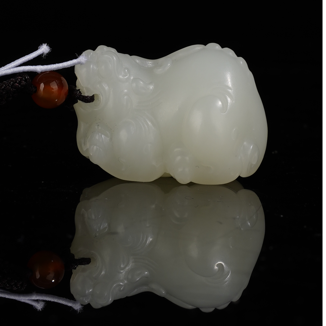 XM02527二十世纪和田玉貔貅吊坠