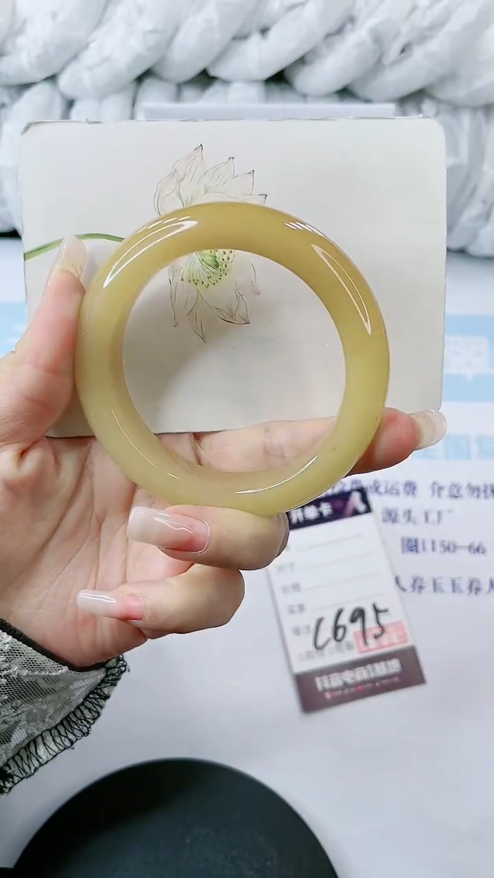 【闪购商品】石英质玉手镯未镶嵌多样性发货C695