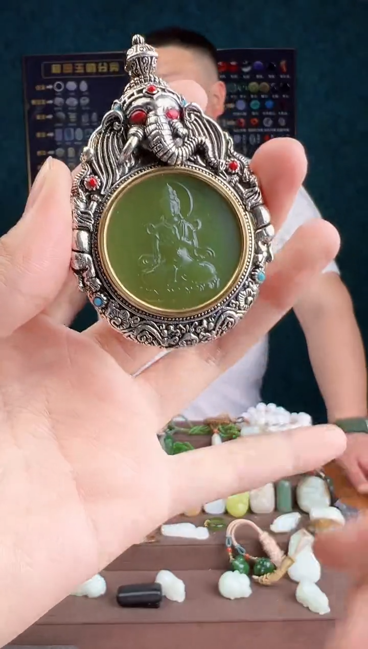 和田玉未镶嵌颈饰多样性发货 拍一单发一个