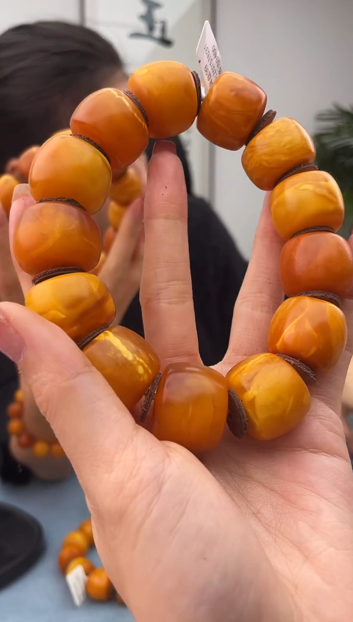 【闪购商品】蜜蜡珠宝奇石未镶嵌假一赔十，多样性发一件