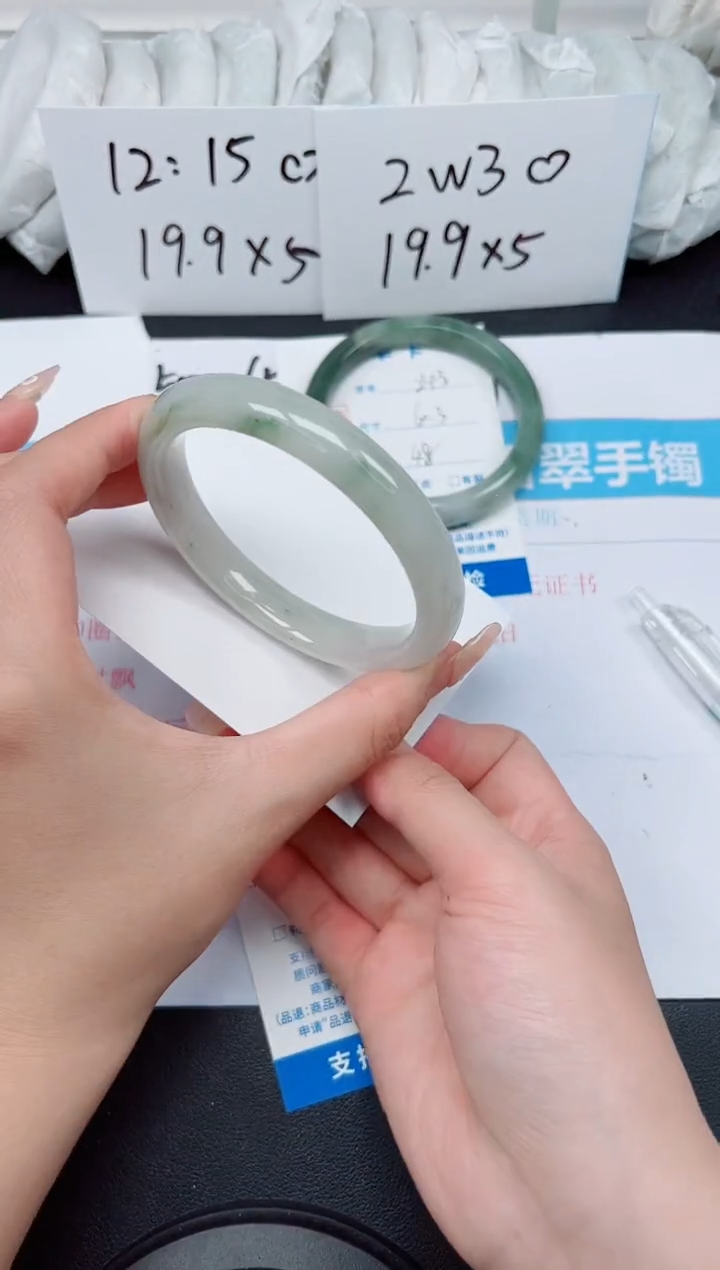 【闪购商品】石英质玉手镯未镶嵌G244-62.1