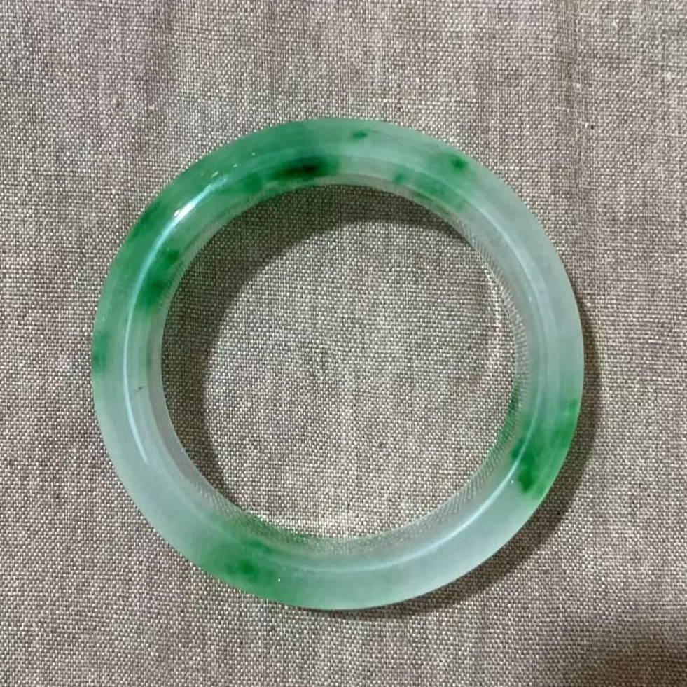 【闪购商品】一抹绿手镯