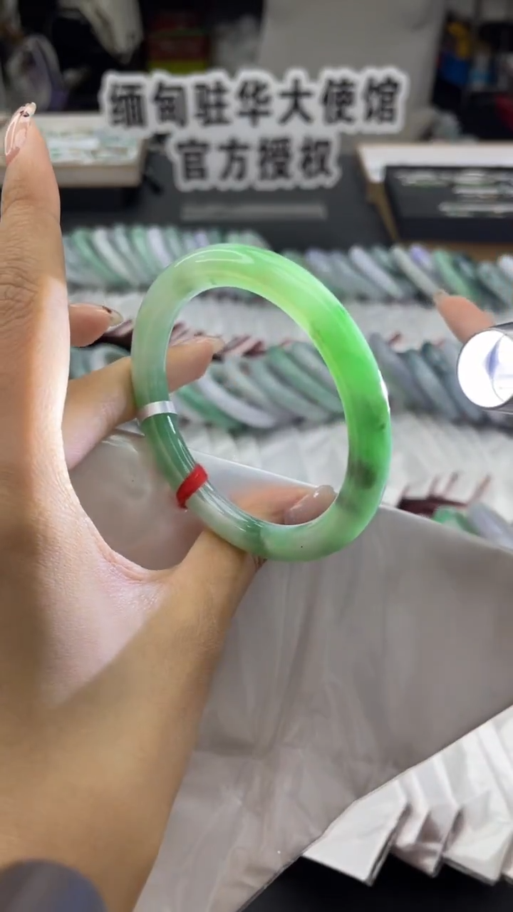 未镶嵌手镯翡翠缅甸珠宝严选3