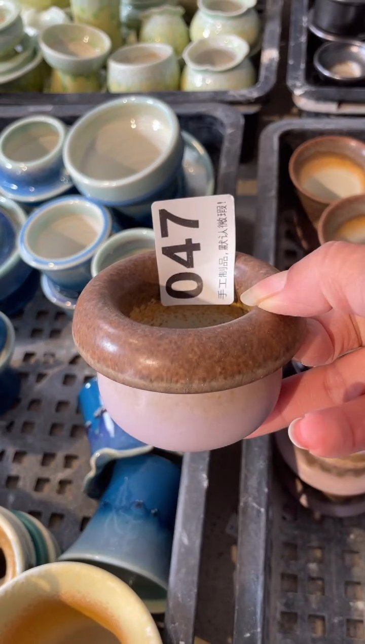 瓷片小**o047小芳直播编号