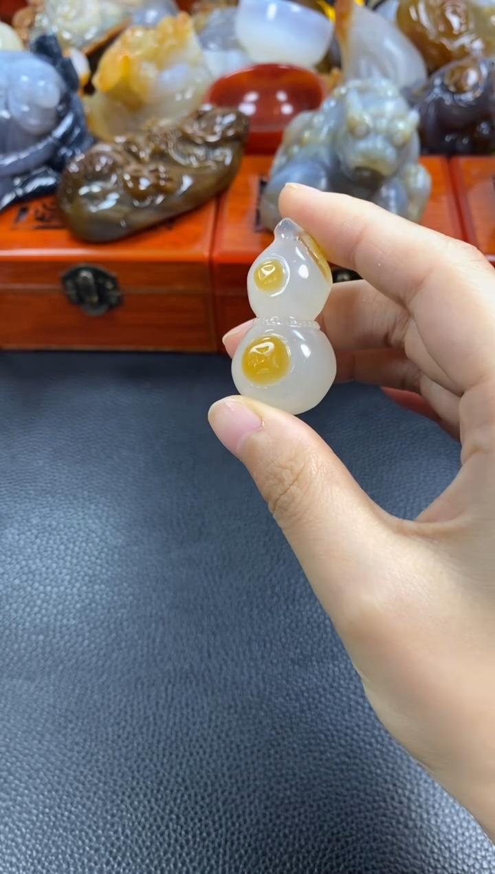未镶嵌挂件玛瑙/玉髓杰**爷1