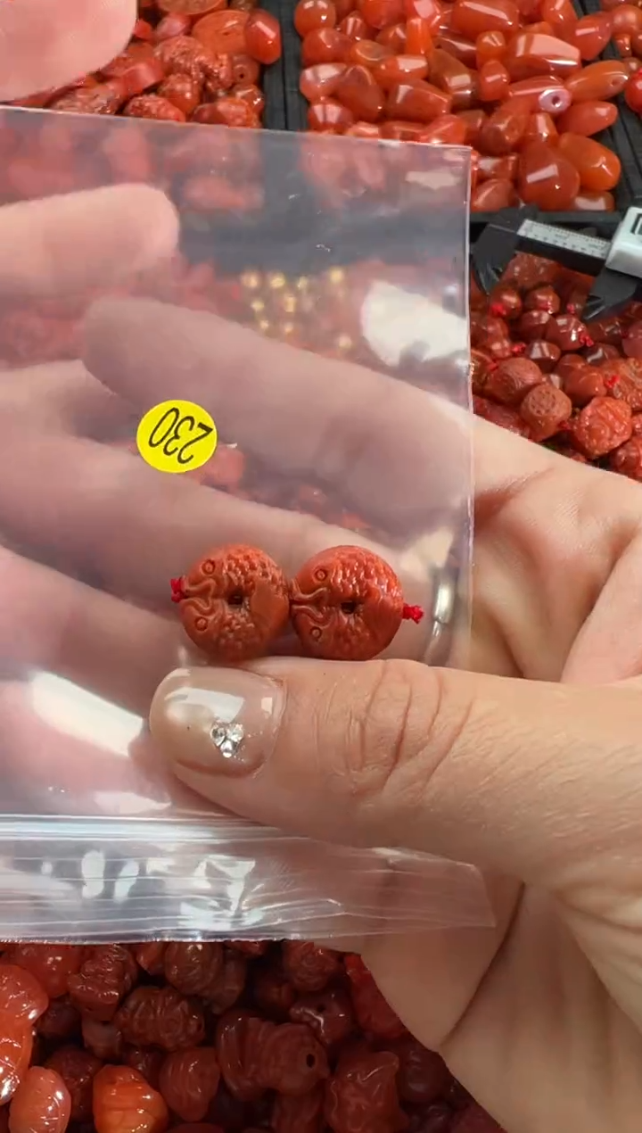 【闪购商品】南红玛瑙颈饰未镶嵌1