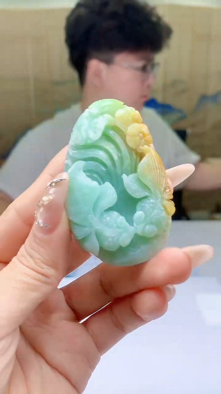 【闪购商品】定制翡翠未镶嵌4688ty-毛货挂件70