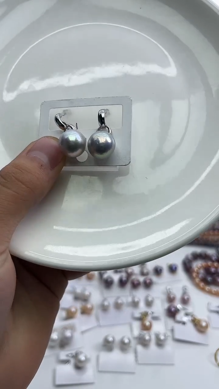 未镶嵌耳饰淡水珍珠灰色系设计款