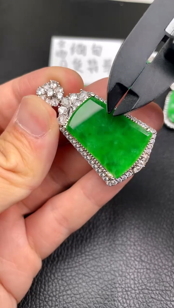 【闪购商品】翡翠吊坠(不含链)银S925镶嵌dz