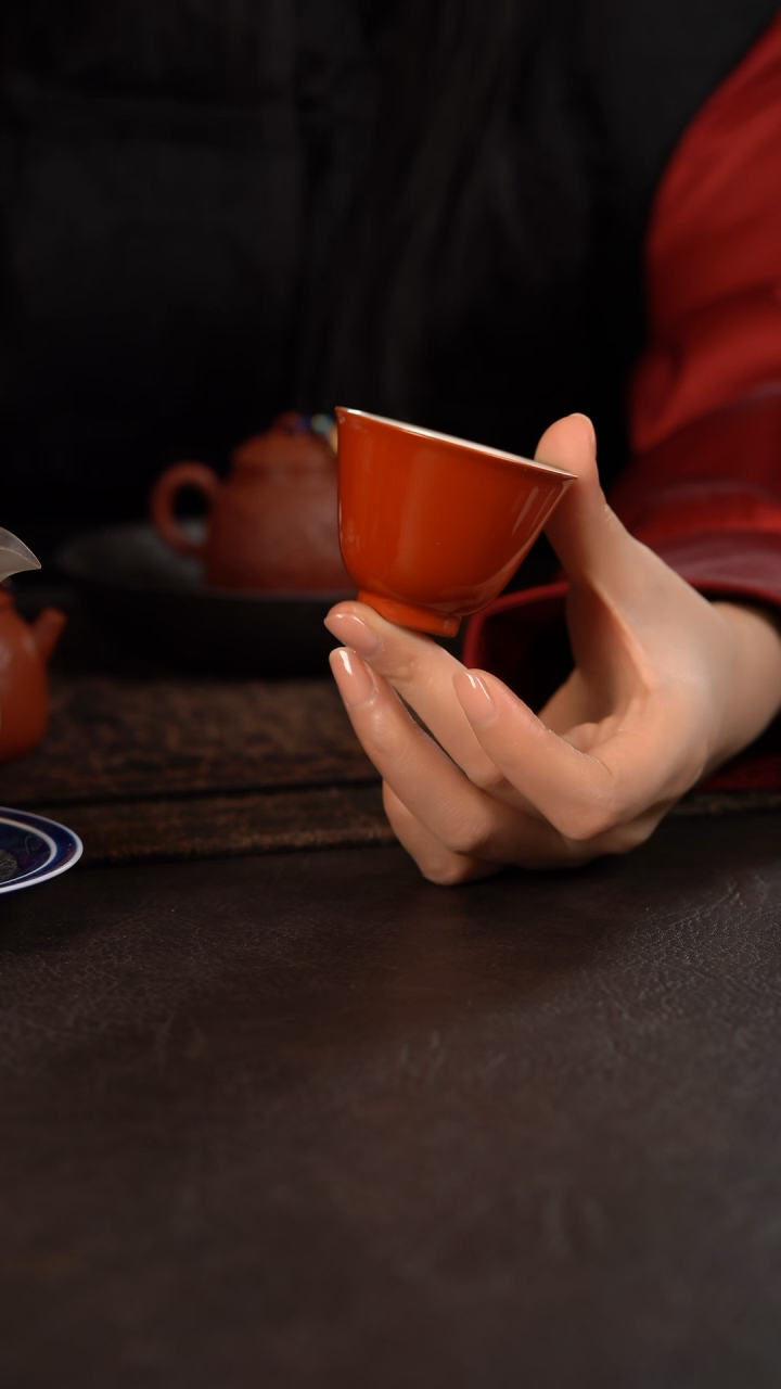 【闪购商品】杯云霞珍藏珊瑚红小铃铛杯