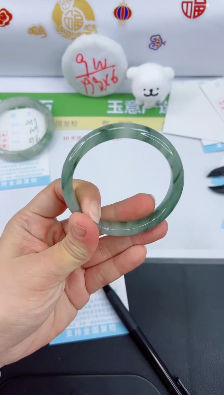 【闪购商品】石英质玉手镯未镶嵌460-60.4