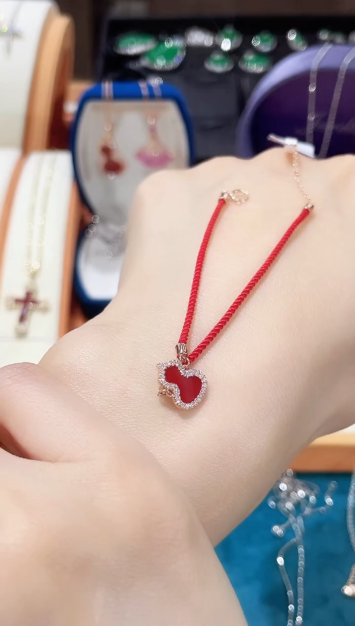 【闪购商品】钻石手链18K金镶嵌手链