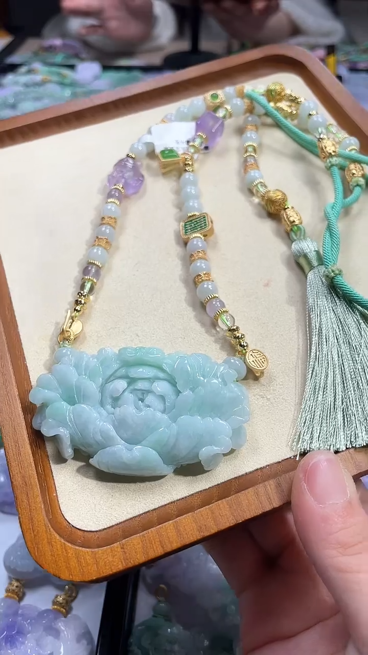 【闪购商品】翡翠颈饰未镶嵌吊坠