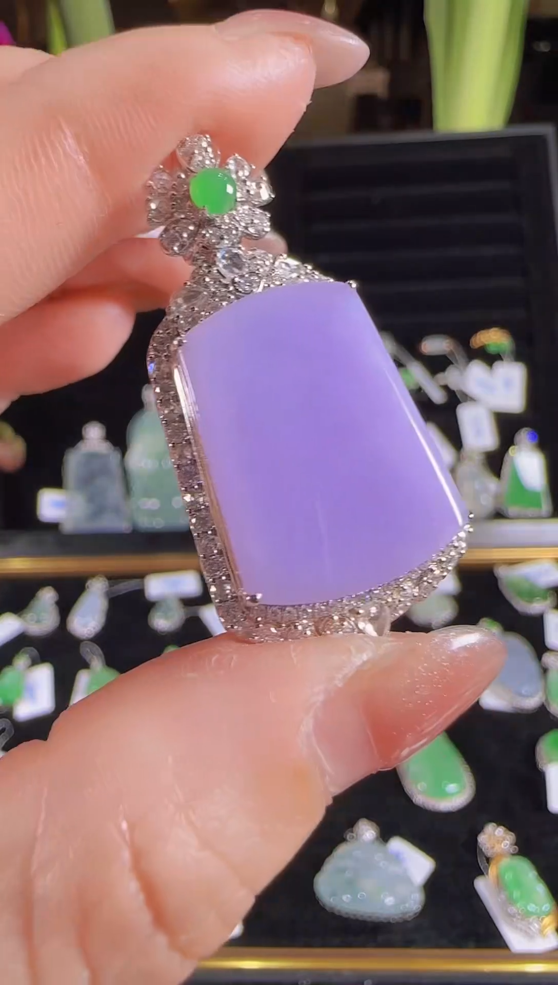 【闪购商品】翡翠吊坠(不含链)18K金镶嵌紫罗兰无事牌