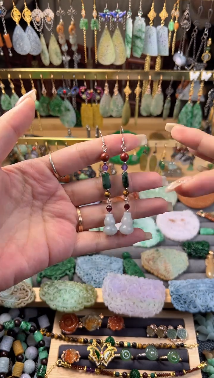 未镶嵌翡翠耳饰翡翠