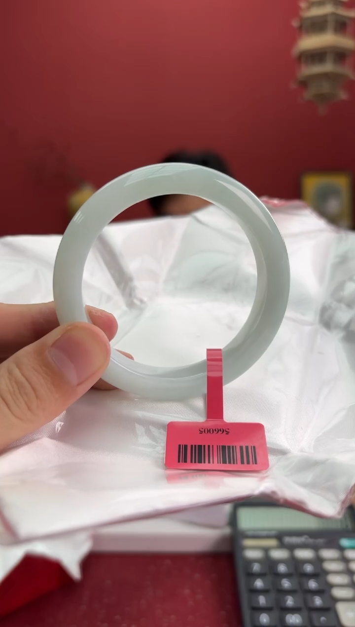 【闪购商品】翡翠手镯未镶嵌1手镯