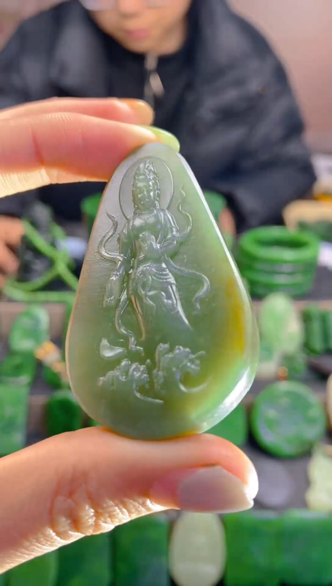 颈饰未镶嵌和田玉1