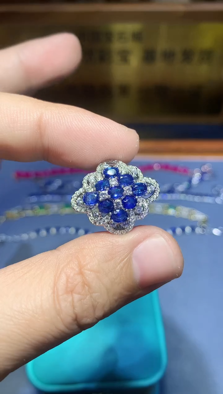 【闪购商品】蓝宝石戒指银S925镶嵌........