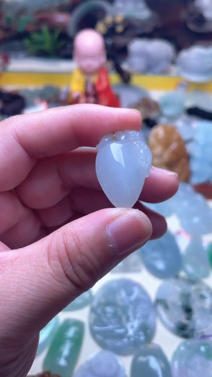 翡翠未镶嵌颈饰1