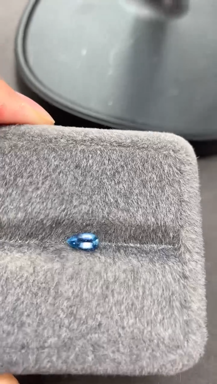 【闪购商品】海蓝宝石裸石未镶嵌a-236 0.4ct 超圣
