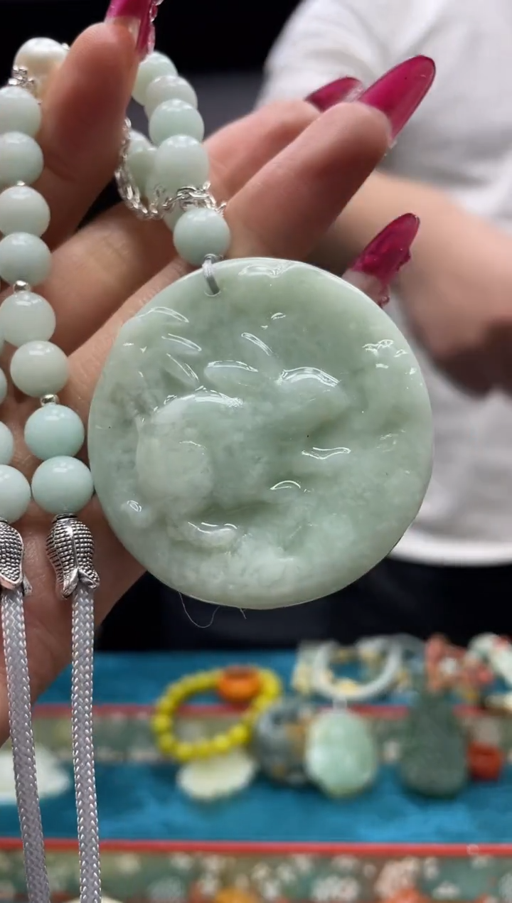 未镶嵌岫玉吊坠·