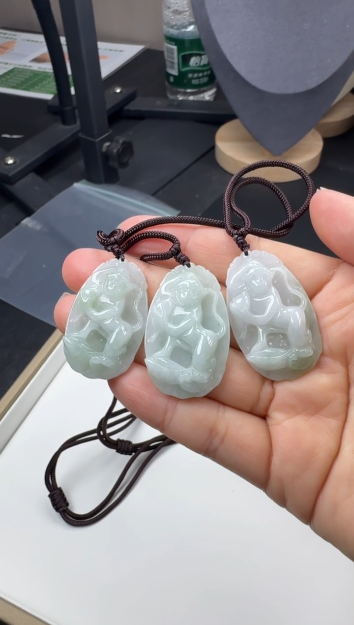 【闪购商品】翡翠颈饰未镶嵌M61-837生肖牌（猴）