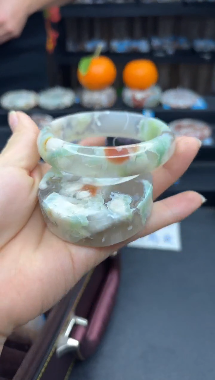 【闪购商品】石英质玉手镯未镶嵌470（58圈赠送镯心）