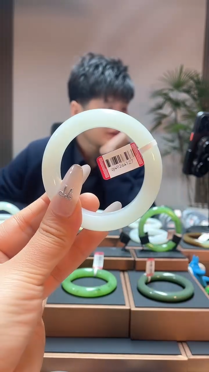 【闪购商品】和田玉手镯未镶嵌53白玉46294127