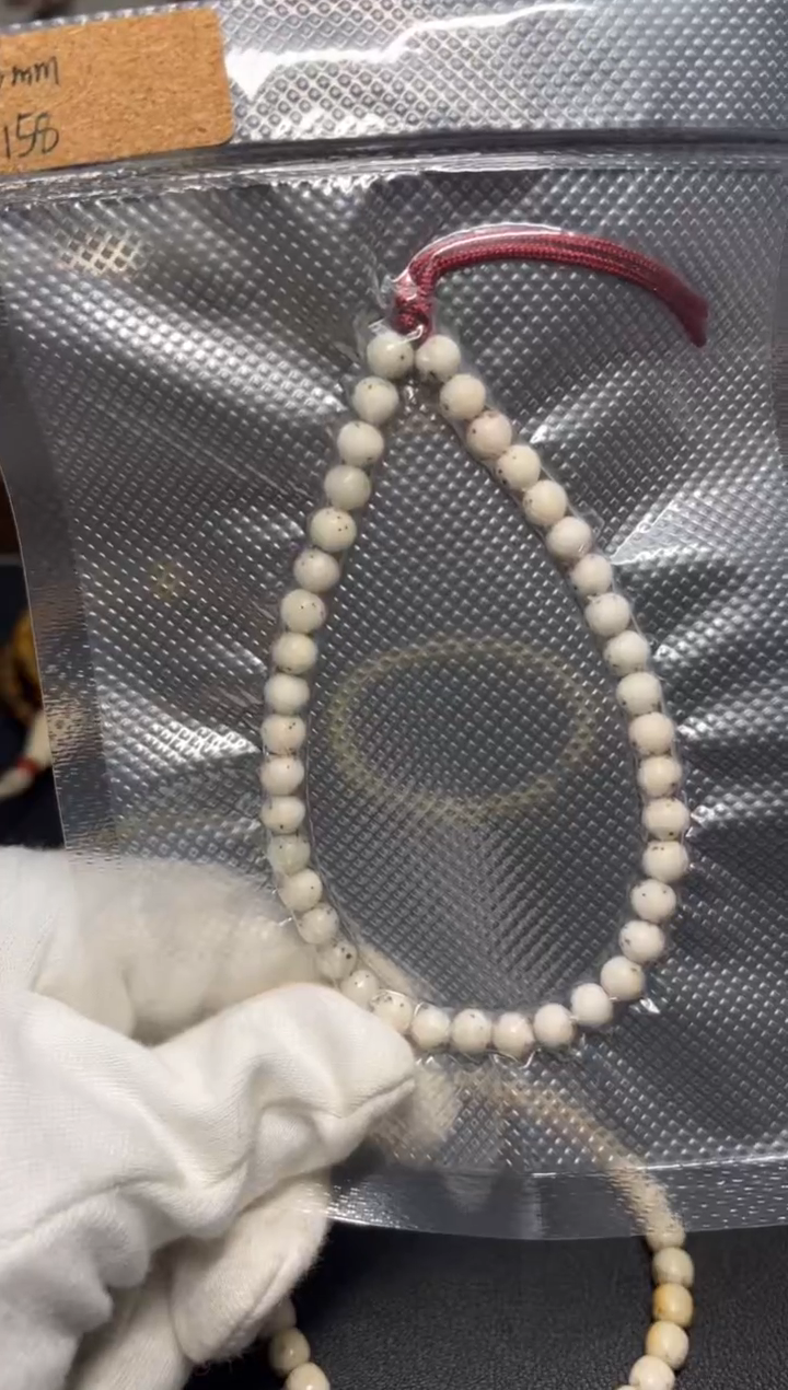 吊坠星月菩提6mm灵玉料绿包白月留白龙蛋手持