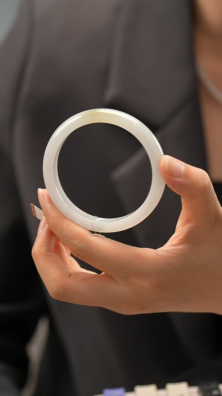 翡翠手镯未镶嵌17号