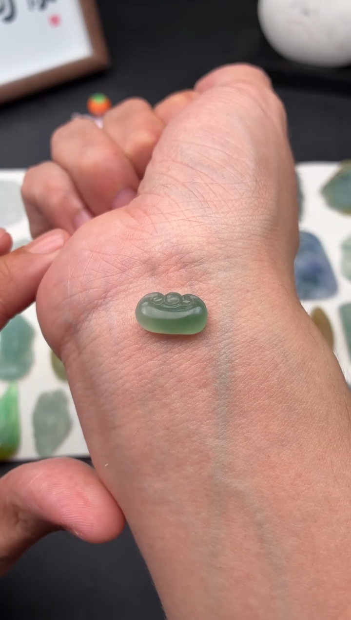 未镶嵌定制翡翠翡翠