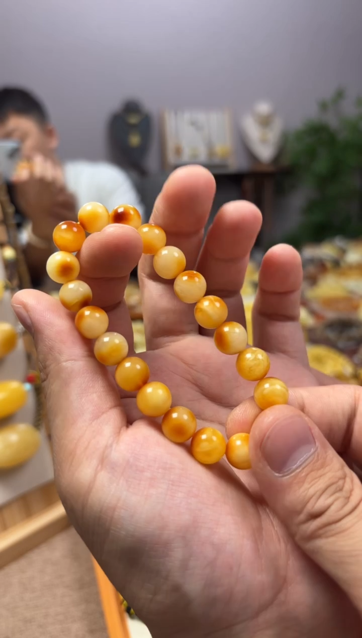 【闪购商品】蜜蜡裸石未镶嵌手串