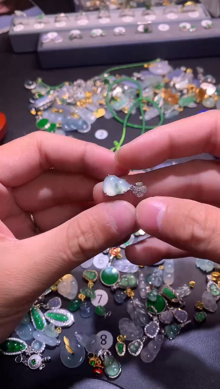 【闪购商品】翡翠吊坠(不含链)银S925镶嵌1