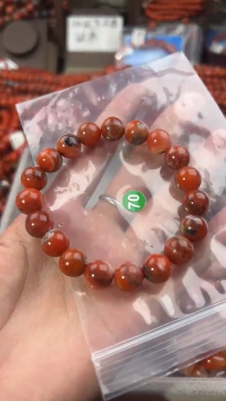 南红玛瑙手串未镶嵌1