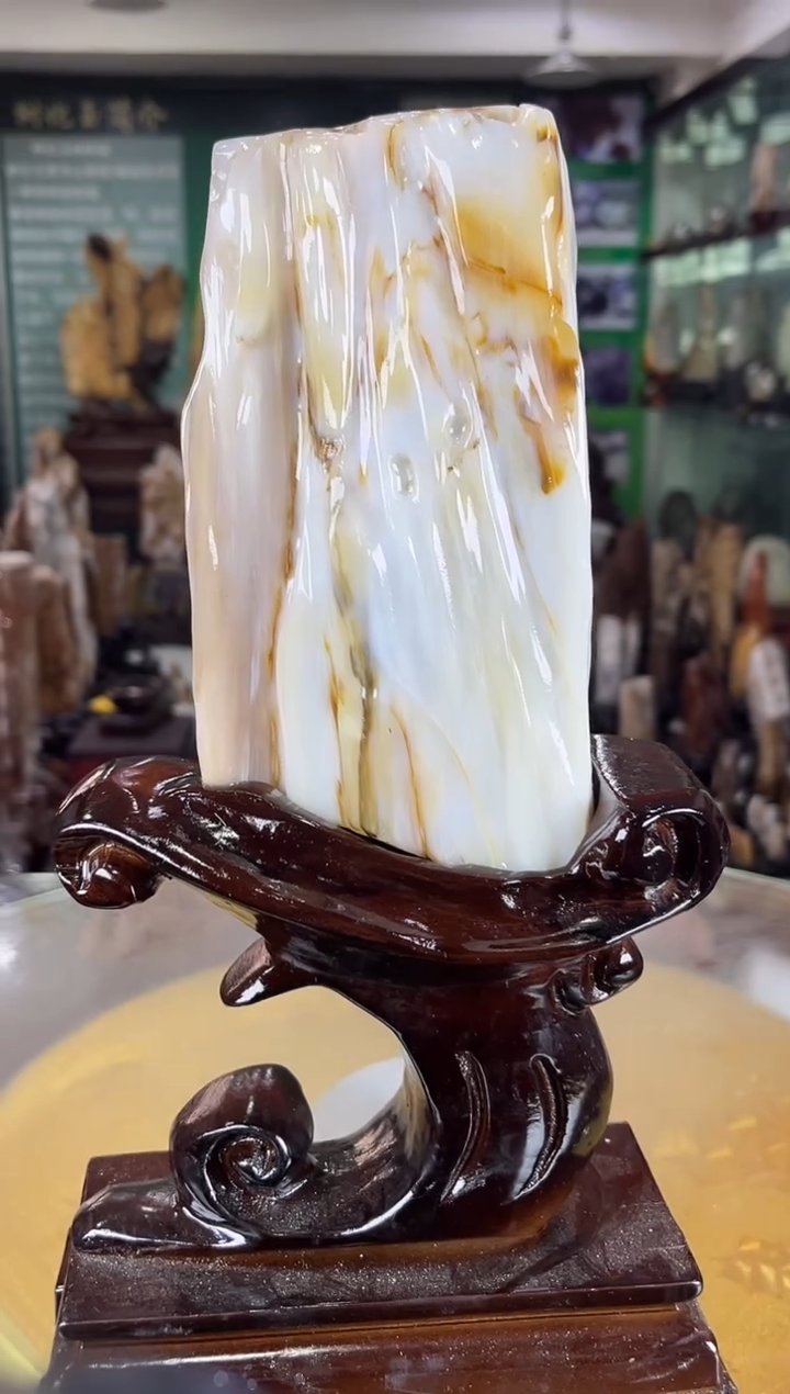 缅甸天然树化玉摆件