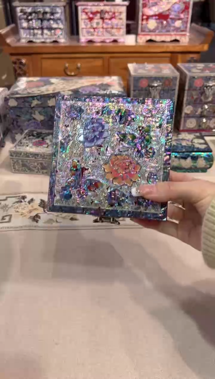 【闪购商品】蓝边红底·弘贝雅螺钿漆器文化馆