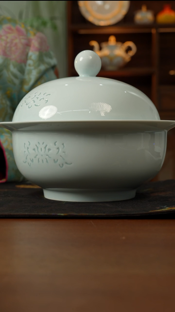 瓷片玲珑瓷宝石青汤煲4.5L