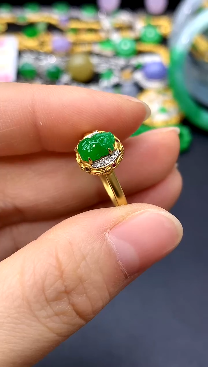 18K金镶嵌戒指翡翠290-中国好珍宝