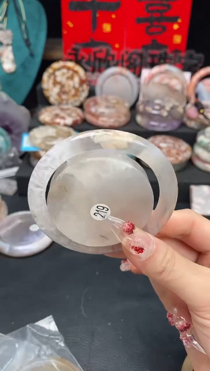【闪购商品】石英质玉手镯（圆镯）未镶嵌58