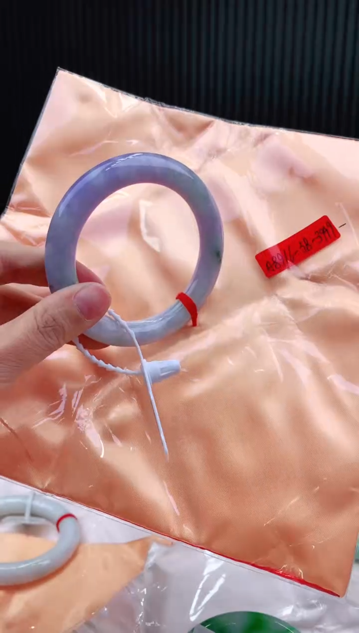 未镶嵌手镯翡翠58