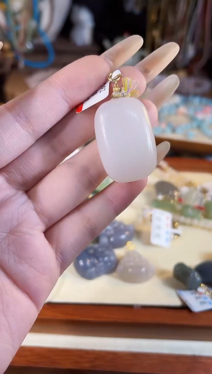 【闪购商品】和田玉吊坠(不含链)银S925镶嵌多样性发货其一