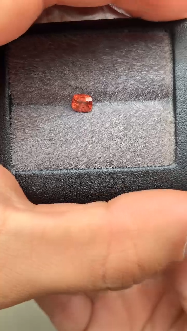 【闪购商品】定制尖晶石裸石未镶嵌枕型 日落橙色调尖晶石 0.84ct